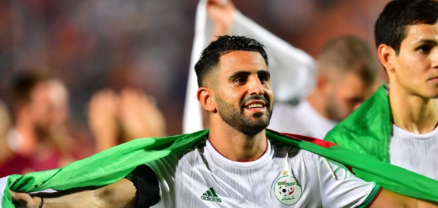 محرز يصنع الفارق في آسيا !