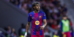 لامين يسجل الهدف الاول في شباك اتلتيكو